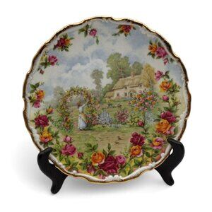 ROYAL ALBERT Old Country Roses 25th Anniversary Collector Plate 80s Vintage